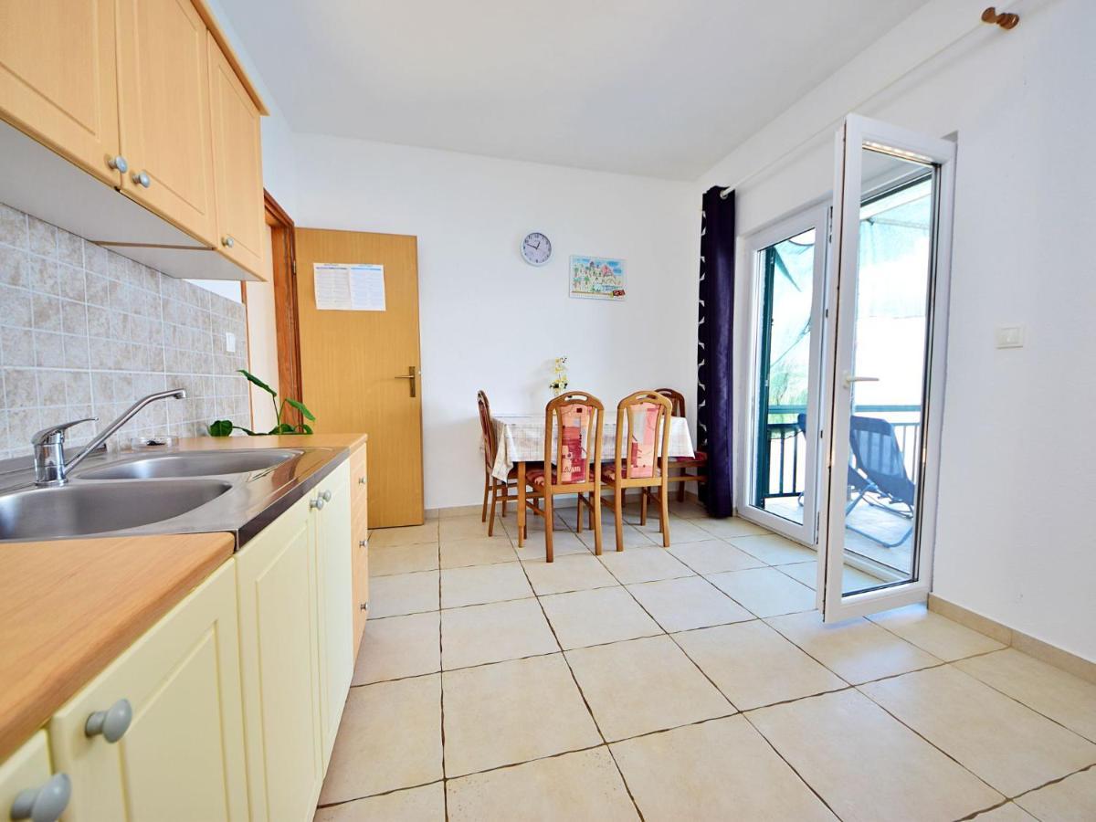 Holiday Home Tina - Hvr501 By Interhome Gdinj Exterior photo